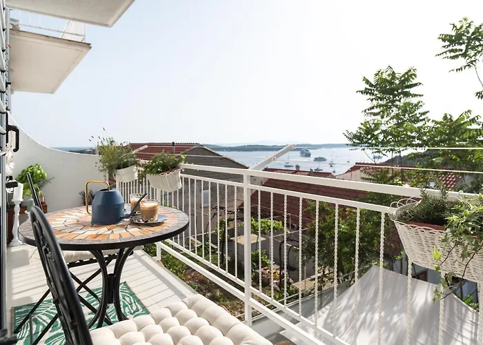 Yukka Comfor Center Hvar With Parking Hvar Town